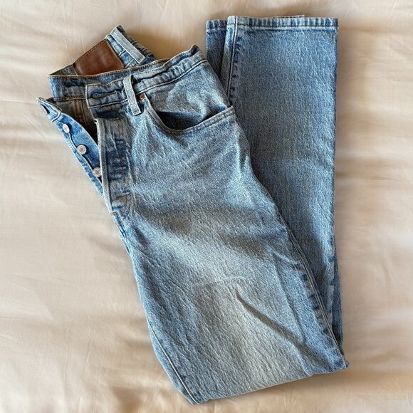 501 Original Fit Women's Jeans - Picture 11 of 13